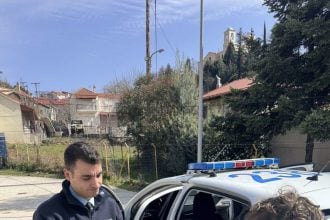 Μαθητές του Δημοτικού Σχολείου Λεοντίου Αχαΐας γνώρισαν το επάγγελμα του αστυνομικού ΦΩΤΟ