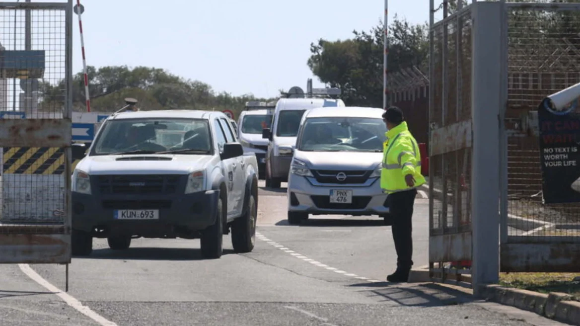 Ήχησαν ξανά οι σειρήνες, απογειώθηκαν μαχητικά και εκκενώνονται οι βρετανικές βάσεις στο Ακρωτήρι της Κύπρου