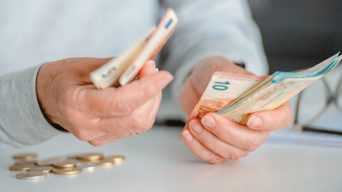 Δώρο Πάσχα 2026: Πότε πληρώνονται οι άνεργοι και πόσα χρήματα θα δουν