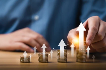 ΑΕΠ: Στο 2,1% η ανάπτυξη της ελληνικής οικονομίας το 2025, «έτρεξε» με 2,4% το τελευταίο τρίμηνο