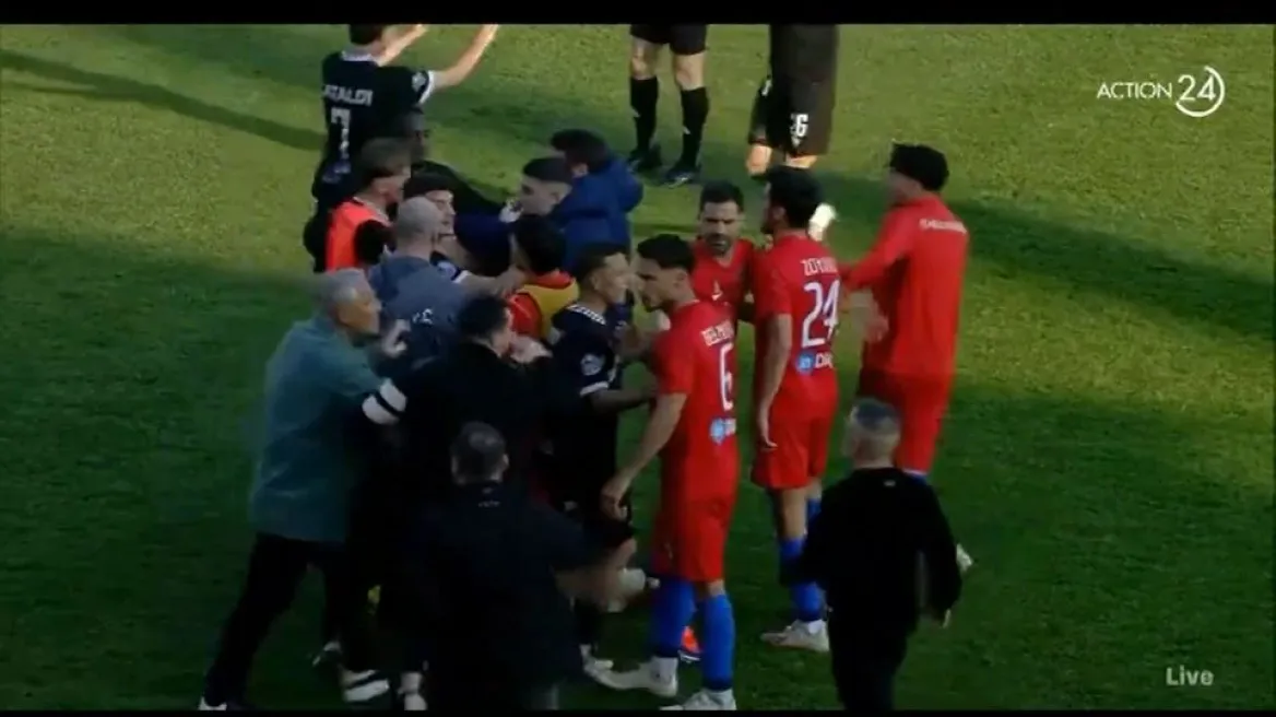Πανιώνιος - Καλαμάτα: Επεισόδια μεταξύ των ποδοσφαιριστών των δύο ομάδων μετά το τέλος της αναμέτρησης