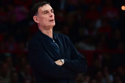 Μπαρτζώκας: «Η μόνη απαίτηση που έχω είναι να παίζουμε με ένταση και να συνεργαζόμαστε»