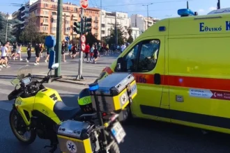 Με ισχυρή παρουσία του ΕΚΑΒ ο 14ος Ημιμαραθώνιος της Αθήνας: 72 περιστατικά αντιμετωπίστηκαν, 7 διακομιδές σε νοσοκομεία