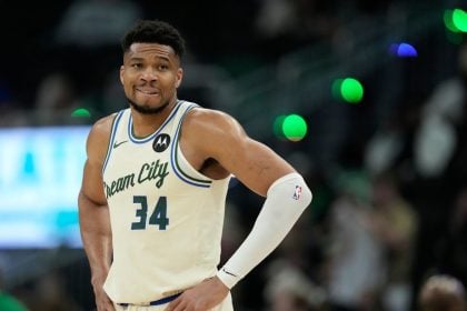 NBA: Επέστρεψε ο Αντετοκούνμπο - Βαριά ήττα για Μπακς από Σέλτικς