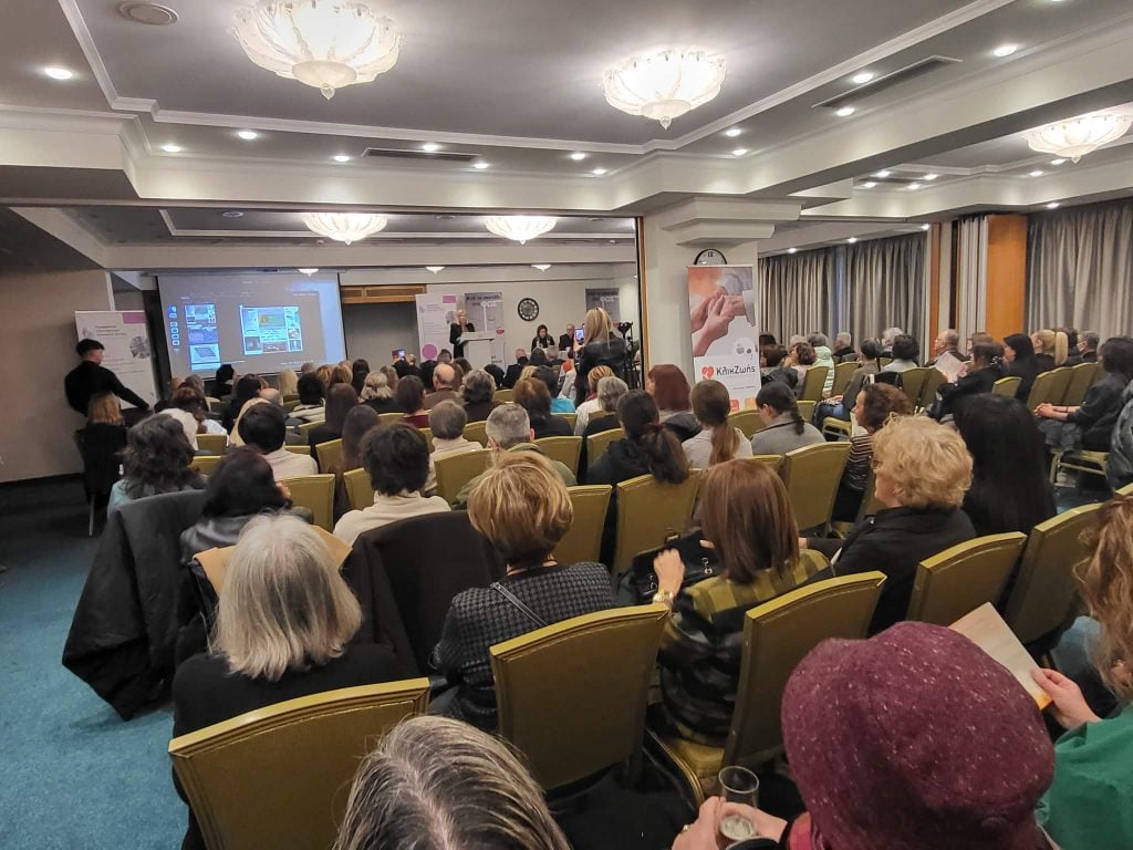 Πάτρα: Με επιτυχία η ημερίδα Ψυχικής Υγείας «Από το σκοτάδι στο φως» (ΦΩΤΟ)