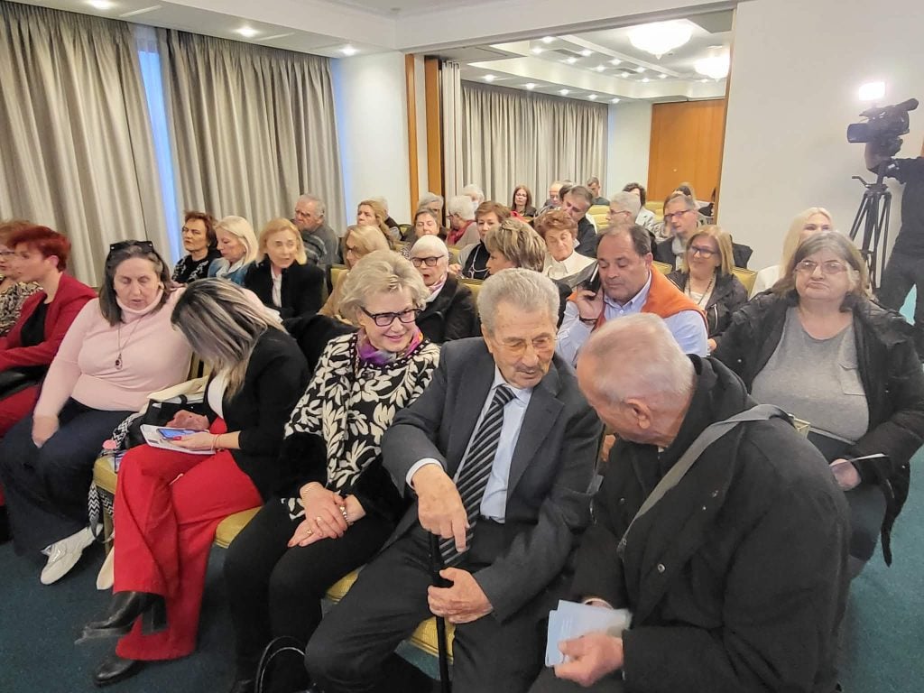 Πάτρα: Με επιτυχία η ημερίδα Ψυχικής Υγείας «Από το σκοτάδι στο φως» (ΦΩΤΟ)