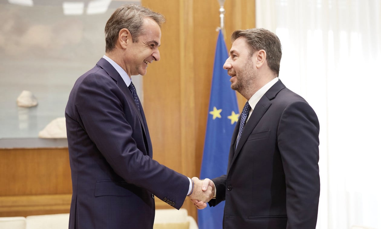 Eπίθεση στο Ιράν: Σήμερα η συνάντηση Μητσοτάκη-Ανδρουλάκη