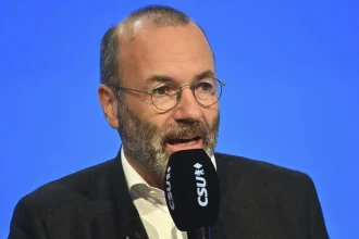 Βέμπερ: Επίθεση κατά της Κύπρου θα ήταν επίθεση κατά της Ευρώπης