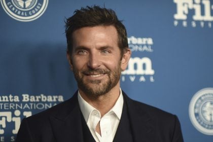 Μπράντλεϊ Κούπερ: Τι παίζει τελικά με το… πρόσωπό του;