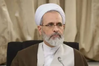 Αλιρεζά Αραφί: Ο κληρικός που αναλαμβάνει προσωρινά τα ηνία του Ιράν μετά τον Χαμενεΐ