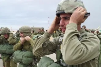 LIVE: Ισραηλινοί κομάντο προσγειώθηκαν με αλεξίπτωτα στον Λίβανο, σφοδρές μάχες με τη Χεζμπολάχ