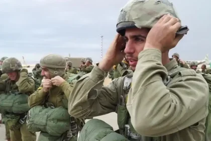 LIVE: Ισραηλινοί κομάντο προσγειώθηκαν με αλεξίπτωτα στον Λίβανο, σφοδρές μάχες με τη Χεζμπολάχ