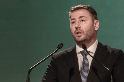 Ν. Ανδρουλάκης: Ο πρωθυπουργός να ενημερώσει τους πολιτικούς αρχηγούς για τη θέση της χώρας στα τεκταινόμενα στη Μέση Ανατολή