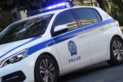 Σοκ στην Αθήνα: Σατανική οικιακή βοηθός δολοφόνησε τον έναν εργοδότη και άρπαξε πλάκες χρυσού από τον άλλον - Πώς οι αρχές συνέδεσαν τις δύο υποθέσεις