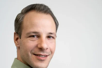 Η συνταξιοδότηση σε ομηρία από τον νόμο Κατσέλη και τον εξωδικαστικό