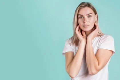 Κολλαγόνο: Τι πραγματικά κάνει για τις ρυτίδες και ποια είναι τα άγνωστα οφέλη του