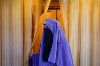 Φρικιαστικός νόμος των Ταλιμπάν: Νόμιμο να χτυπάνε οι άνδρες τις γυναίκες αρκεί να μην σπάνε κόκκαλα – Θανατική ποινή για ομοφυλοφιλία