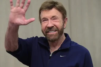 Τσακ Νόρις: Η λαμπρή καριέρα ως κομάντο του κινηματογράφου, οι πολεμικές τέχνες και τα επικά ανέκδοτα