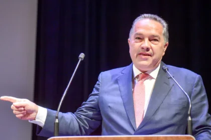 Κ. Σβόλης: Ο Δήμος Πατρέων αυτοδιοικητικός – πολιτικός παρίας με ευθύνη του Δημάρχου