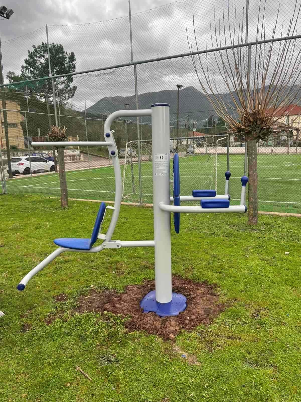 «Προμήθεια φυτικού υλικού αθλητικού και αστικού εξοπλισμού για την αναβάθμιση κοινόχρηστων χώρων στην ευρύτερη περιοχή των Καλαβρύτων»