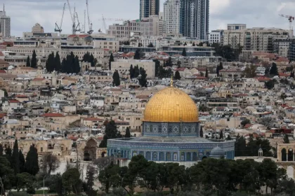 48 Έλληνες εγκλωβισμένοι στη Βηθλεέμ – Ανάμεσά τους μία έγκυος