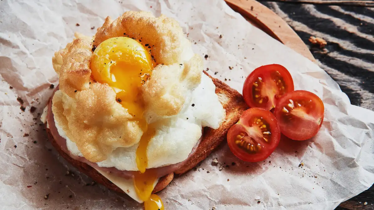 Συνταγή για τα trendy αυγά «σύννεφο»