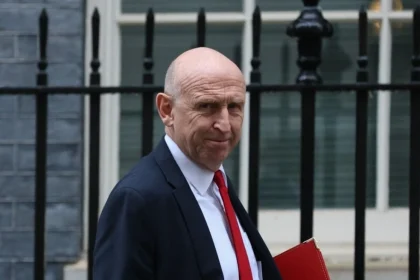 Η Κύπρος διαψεύδει ότι εκτοξεύτηκαν δύο πύραυλοι προς το νησί όπως είχε δηλώσει ο βρετανός υπουργός Αμυνας