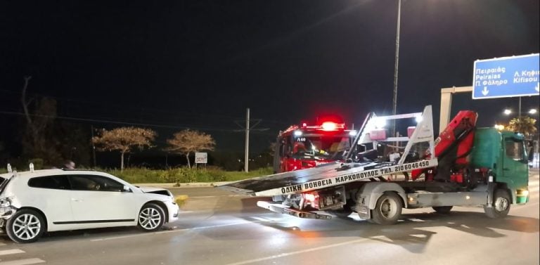 Ένας νεκρός και δύο τραυματίες από καραμπόλα 5 αυτοκινήτων τα ξημερώματα