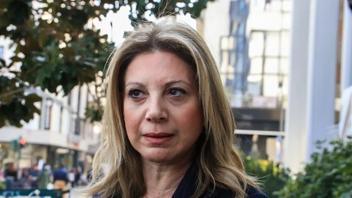 Δημοσκόπηση Alco: Στις 14,3 μονάδες η διαφορά της ΝΔ από το ΠΑΣΟΚ - Πέφτει η δημοτικότητα της Καρυστιανού