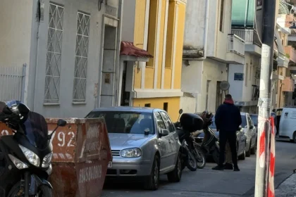 Θρίλερ στον Κολωνό: Σε εξέλιξη οι έρευνες στο σπίτι της 31χρονης εγκύου που βρέθηκε νεκρή - Το έχουν κάνει φύλλο και φτερό οι αστυνομικοί