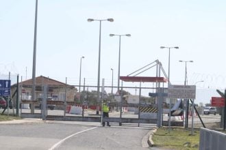 Κύπρος: «Αντιμετωπίσαμε δύο drone στις βρετανικές βάσεις στο Ακρωτήρι» - Eκκενώθηκε και το αεροδρόμιο της Πάφου, σπεύδουν ελληνικές φρεγάτες και F-16 