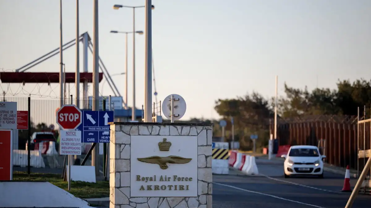 Κύπρος: Οι ΗΠΑ ζητούν από το προσωπικό τους να φύγει από το νησί