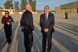 Η σχέση με την Ελλάδα διαφυλάσσεται ως κόρη οφθαλμού, λέει ο υπουργός Άμυνας της Κύπρου