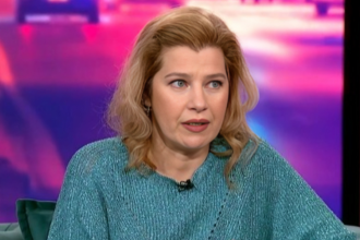 Βίκυ Μαραγκάκη: Ο μπαμπάς μου πέθανε από καρκίνο στον εγκέφαλο, έχω μια ενοχή που του λέγαμε πως όλα πάνε καλά