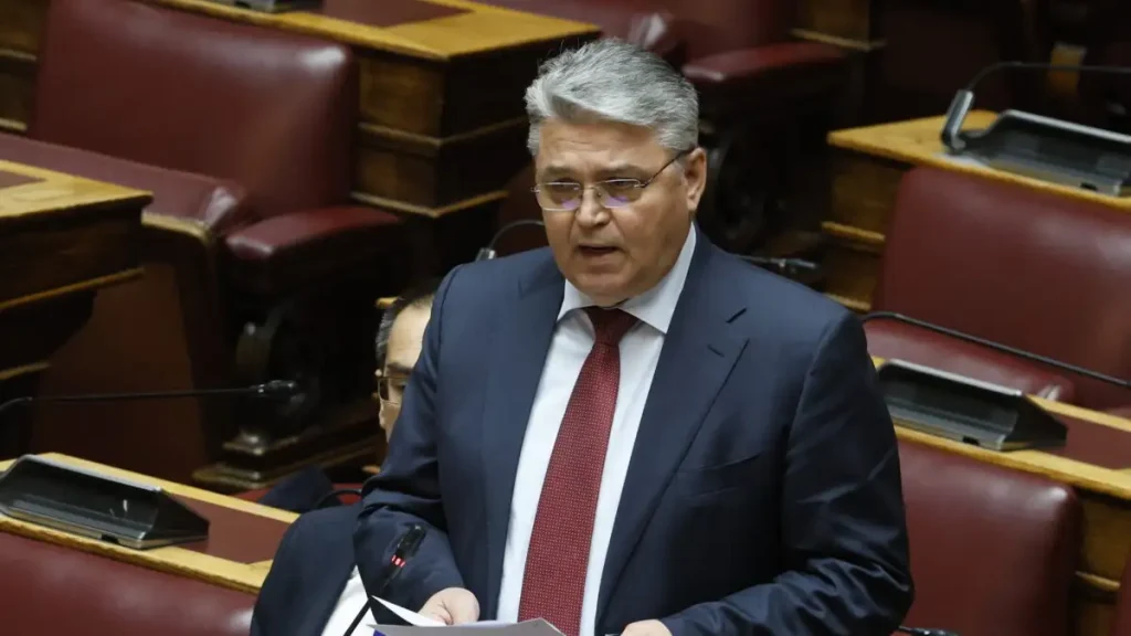 Ο Μητσοτάκης ενημερώνει την Παρασκευή τον Νατσιό για τις εξελίξεις στη Μέση Ανατολή