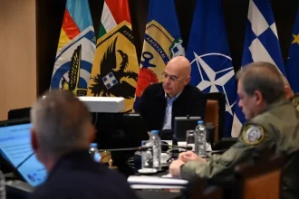  Έκτακτη σύσκεψη στο υπουργείο Εθνικής Άμυνας για τις εξελίξεις στη Μέση Ανατολή