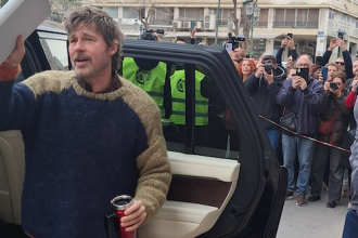 Ο Μπραντ Πιτ στην πλατεία Κοτζιά για γυρίσματα της ταινίας "The Riders" 