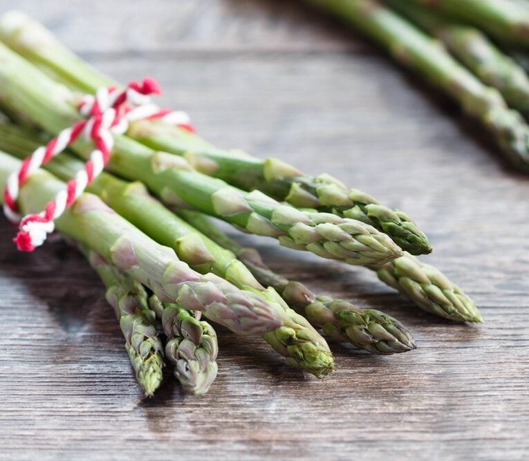 Γιατί πρέπει να δίνουμε στα παιδιά μας σπαράγγια