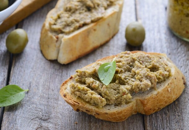 Πάστα ελιάς με ρίγανη