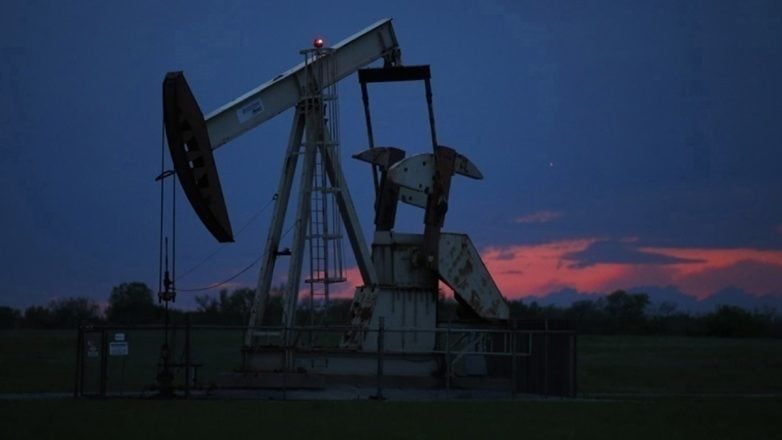 Το πετρέλαιο εκτοξεύεται πάνω από τα 118 δολάρια το βαρέλι - Μικρό το τίμημα λέει ο Τραμπ