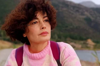 Σοφία Πανάγου: «Ένιωσα μια βαθιά συγκίνηση που επιστρέψαμε στο “Σόι”, αλλά ταυτόχρονα μια μεγάλη ασφάλεια και οικειότητα»