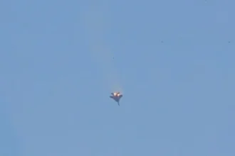 Αμερικανικό F-15 καταρρίφθηκε και συνετρίβη στο Κουβέιτ, δείτε βίντεο