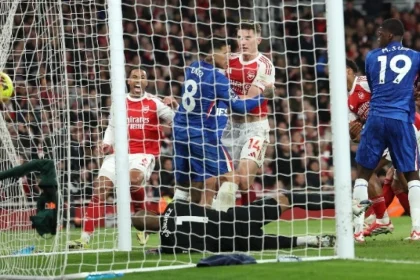 Η Αρσεναλ λύγισε 2-1 την Τσέλσι 