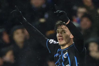 Ο Χρήστος Τζόλης πέτυχε γκολ και η Κλάμπ Μπριζ έφυγε με τη νίκη από την έδρα της Σαρλερουά