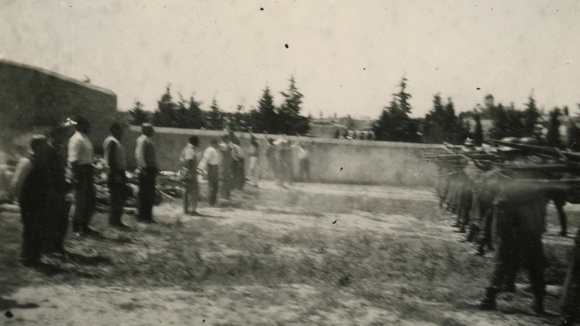 Καισαριανή: Η στιγμή της εκτέλεσης των 200, οι νέες συγκλονιστικές φωτογραφίες