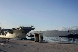 Συναγερμός στη Σούδα: Προσήχθη Γεωργιανός για κατασκοπεία - Εξετάζεται η σχέση του με το Ιράν