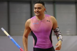 Άγγιξε τα 6.20μ. ο Καραλής στη Ρουέν - ΒΙΝΤΕΟ