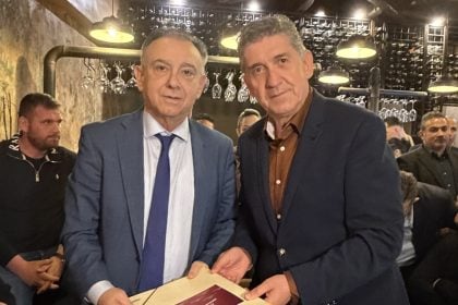 Υπόμνημα με αιτήματα αγροτών και κτηνοτρόφων της Δυτικής Αχαΐας παρέδωσε ο Γρηγόρης Αλεξόπουλος στον Υφυπουργό Χρήστο Κέλλα